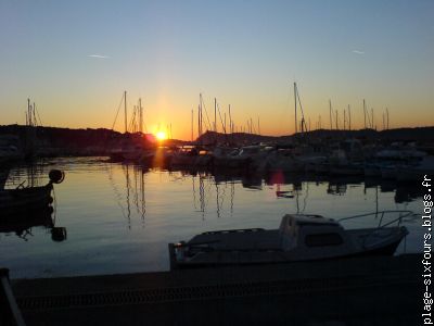 port du brusc accessible a pied